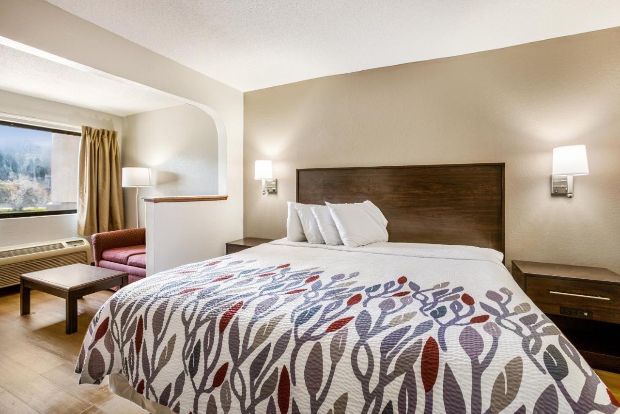 Red Roof Inn Fayetteville I-95 Εξωτερικό φωτογραφία